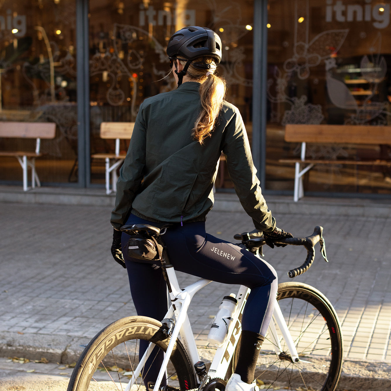 Lightweight Splashproof Jacket