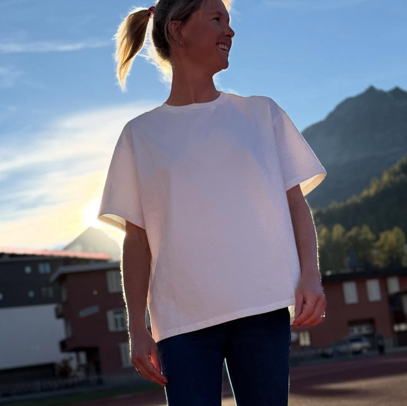 Never Look Back T-shirt