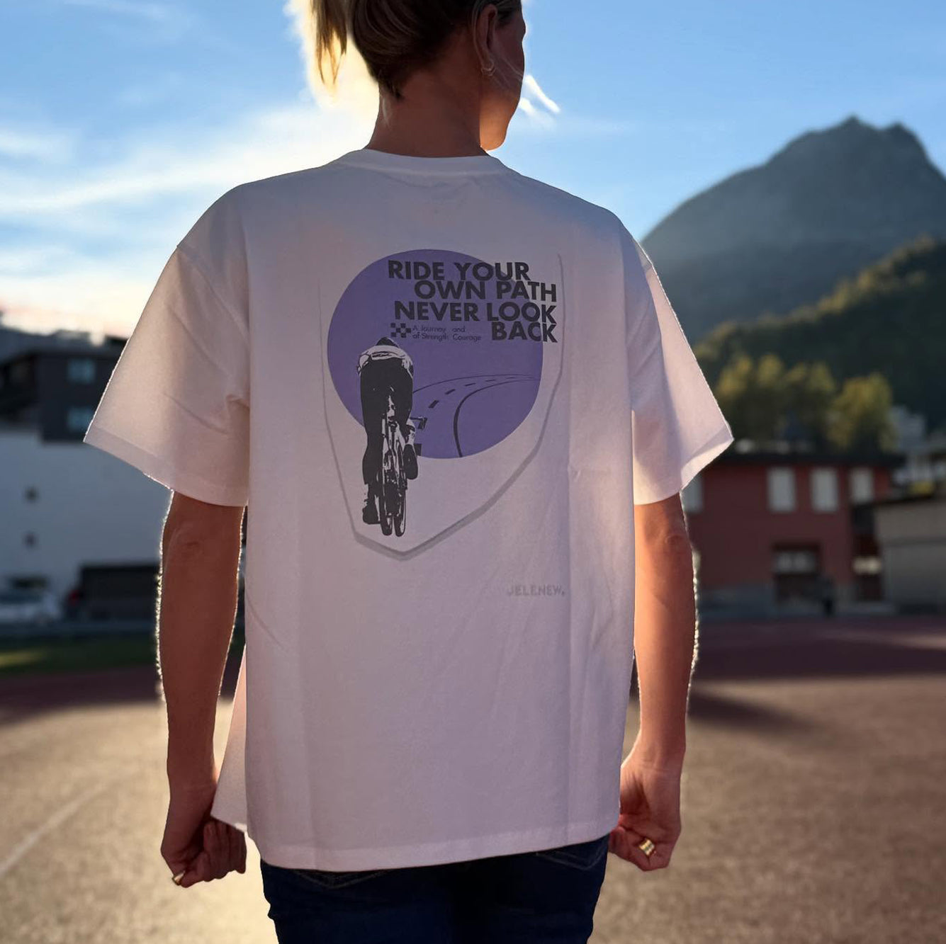 Never Look Back T-shirt