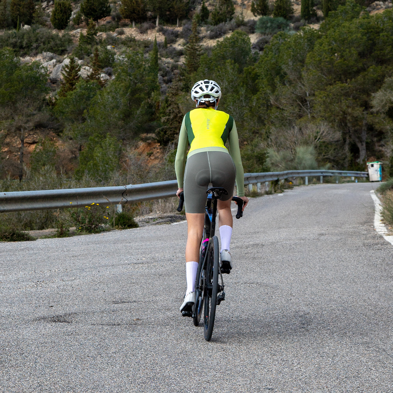 SwiftEase Quick Release Bib Shorts